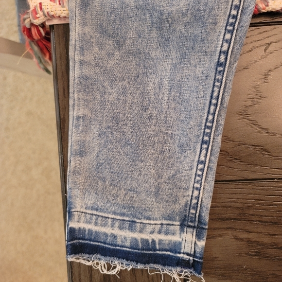 Calvin Klein Skinny Ankle Jeans - Picture 2 of 4